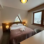 Rozetka 3*